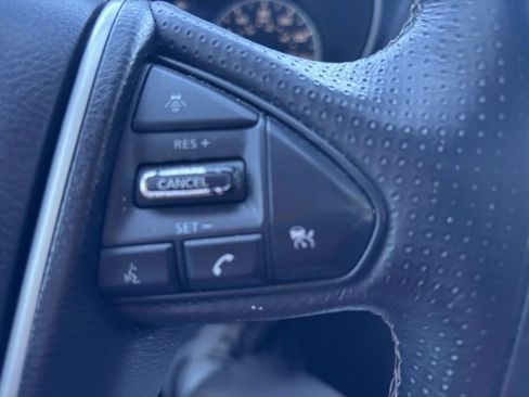 Used 2017 Nissan Maxima Platinum image 17