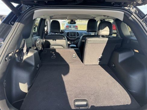 Used 2022 Jeep Cherokee Trailhawk w/ Comfort/Convenience Group image 30