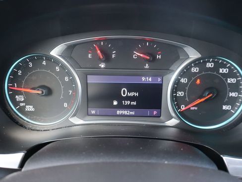 Used 2020 Chevrolet Traverse LT FWD image 37