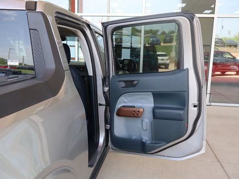 Used 2023 Ford Maverick Lariat w/ Lariat Luxury Package AWD/4WD image 35