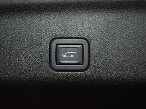 Used 2024 Chevrolet Tahoe RST w/ Luxury Package image 24