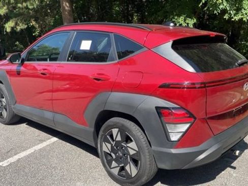 Used 2025 Hyundai Kona SEL FWD image 7
