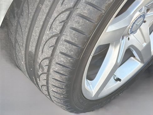 Used 2013 Mercedes-Benz SL 550 image 39