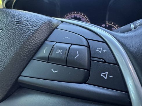 Used 2017 Cadillac XT5 Luxury w/ Driver Awareness Package FWD image 27