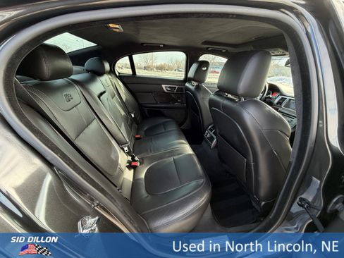 Used 2011 Jaguar XF R image 23