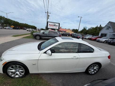 Used 2011 BMW 328i xDrive Coupe AWD/4WD image 2