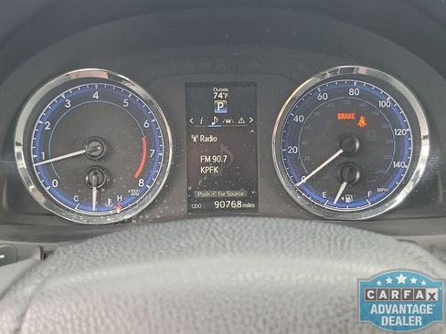 Used 2017 Toyota Corolla SE w/ SE Premium Package FWD image 25