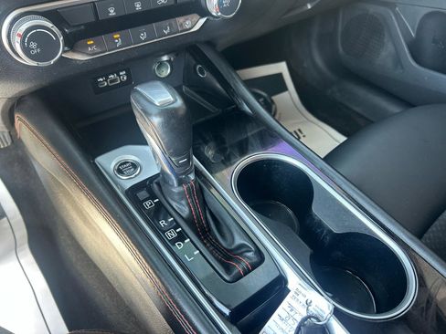 Used 2023 Nissan Altima 2.5 SR FWD image 19