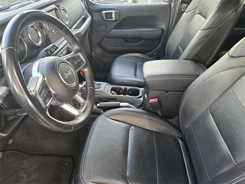 Used 2021 Jeep Wrangler Unlimited Sahara image 21