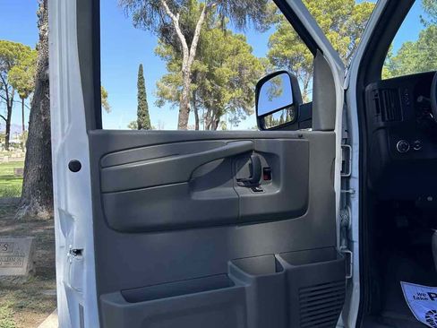 Used 2013 Chevrolet Express 1500 w/ Power Package image 15