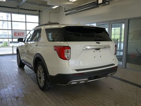 Certified 2023 Ford Explorer XLT w/ Equipment Group 202A AWD/4WD image 11