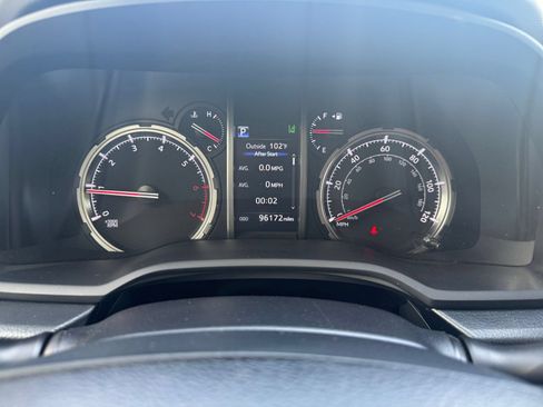 Used 2024 Toyota 4Runner TRD Off-Road AWD/4WD image 39