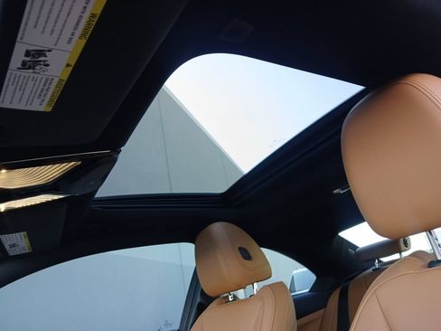 Used 2024 BMW 230i Coupe w/ Premium Package RWD image 7