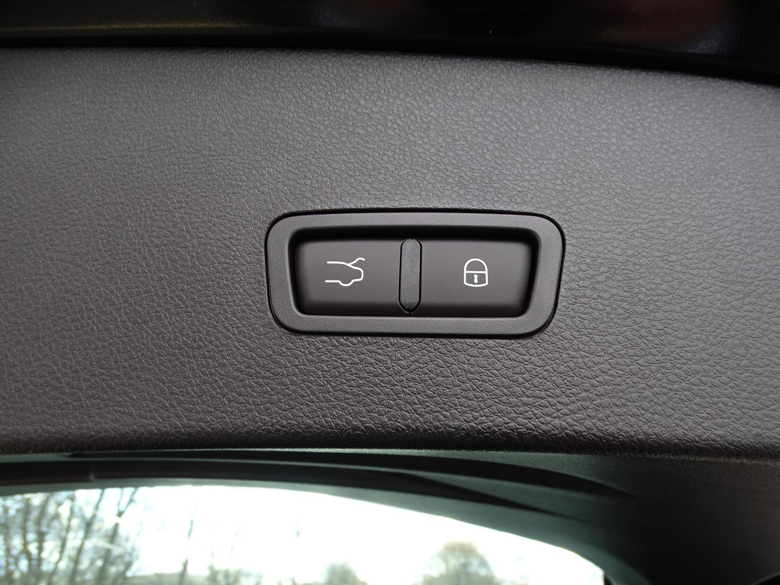 Used 2024 Dodge Hornet R/T Plus w/ R/T Blacktop Package AWD/4WD image 6