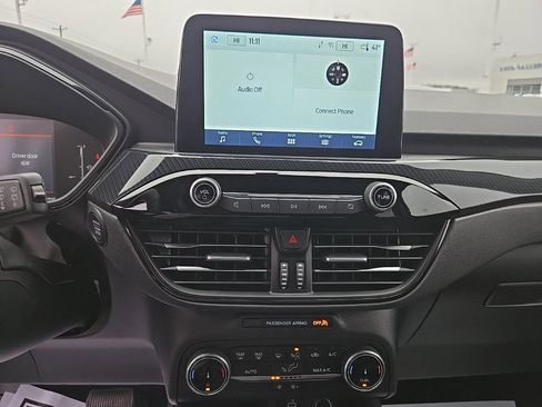 Used 2025 Ford Escape ST-Line image 18