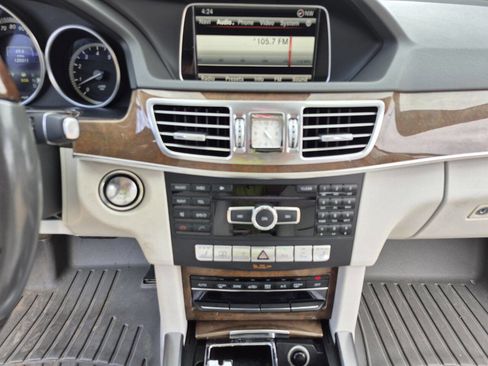 Used 2014 Mercedes-Benz E 350 Sedan image 21