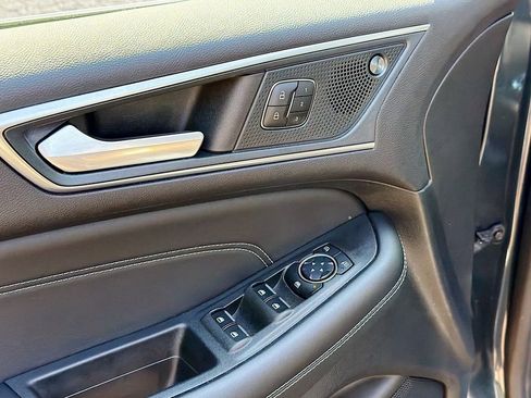 Used 2024 Ford Edge Titanium AWD/4WD image 19