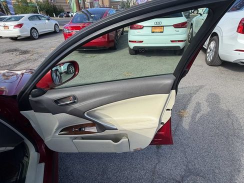 Used 2013 Lexus IS 250 w/ Premium Pkg Value Edition RWD image 16