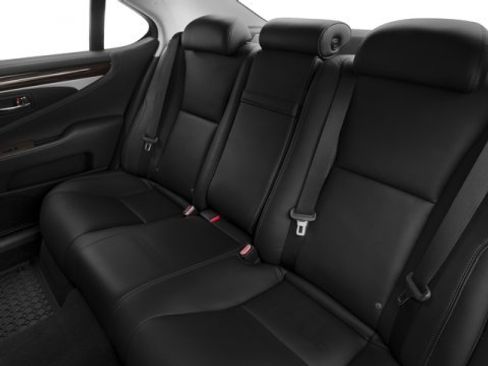 Used 2017 Lexus LS 460 image 15