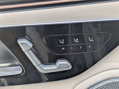 Used 2022 Mercedes-Benz EQS 450+ Sedan image 18