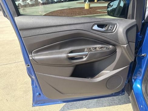 Used 2019 Ford Escape SEL FWD image 16