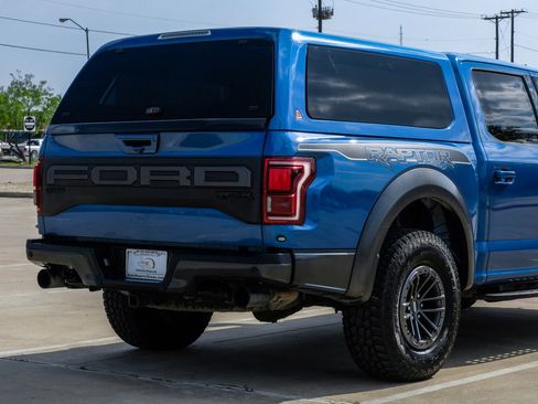 Used 2019 Ford F150 Raptor w/ Equipment Group 802A Luxury image 12