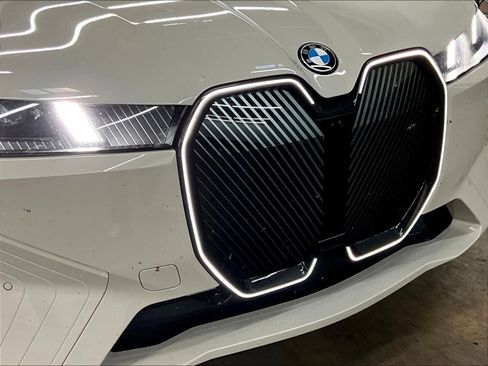 Used 2026 BMW iX xDrive45 image 31