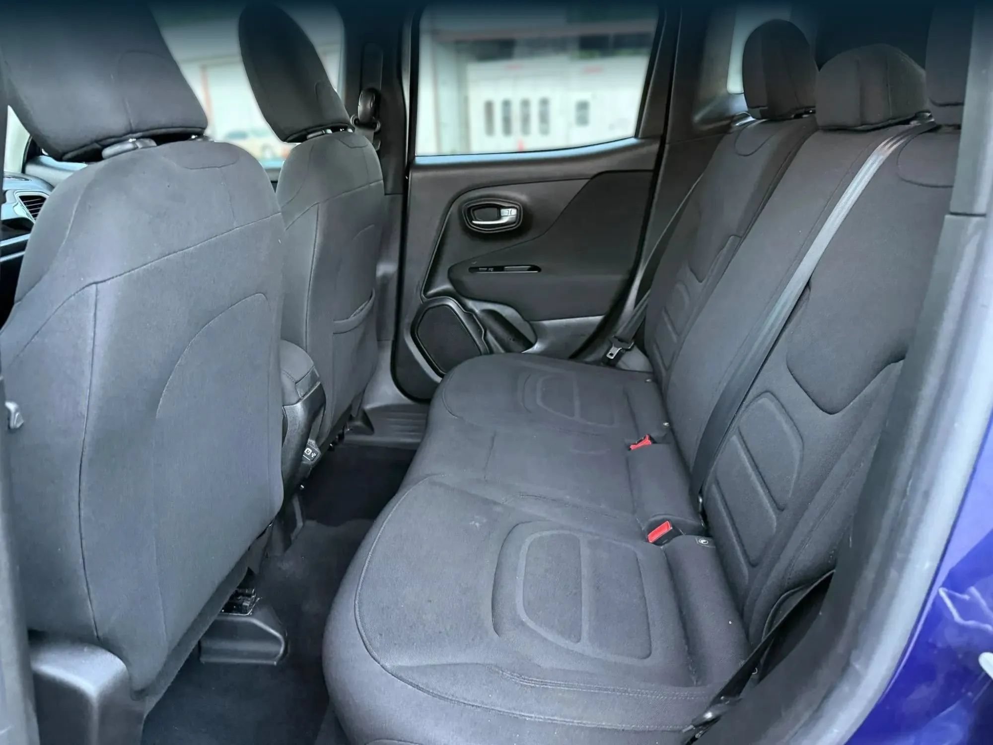Used 2020 Jeep Renegade Latitude w/ Cold Weather Group AWD/4WD image 21
