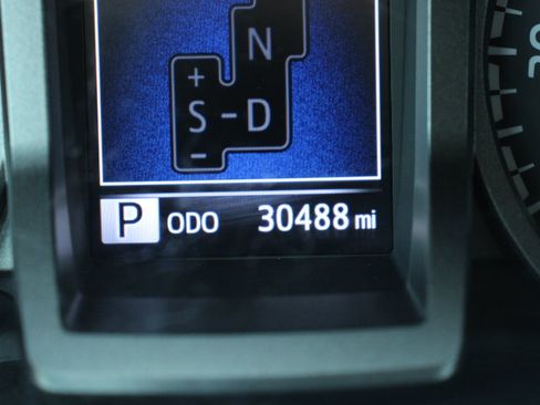 Certified 2022 Toyota Tacoma TRD Sport w/ Technology Package RWD image 31