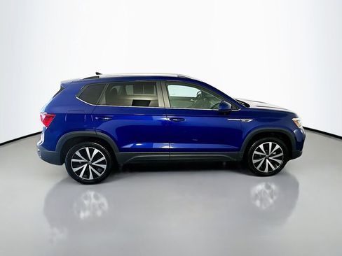Used 2022 Volkswagen Taos SE FWD image 8