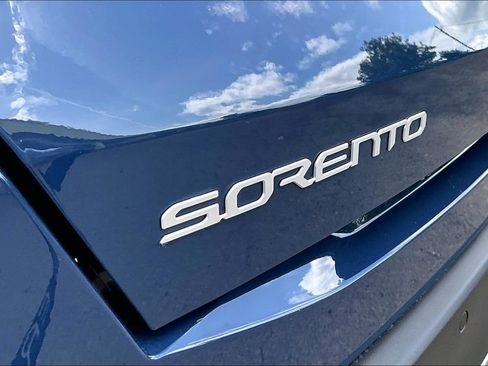 Used 2024 Kia Sorento S w/ Panoramic Sunroof Package AWD/4WD image 33