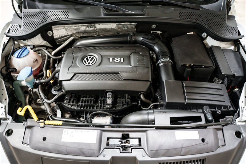 Used 2016 Volkswagen Beetle 1.8T Denim FWD image 29