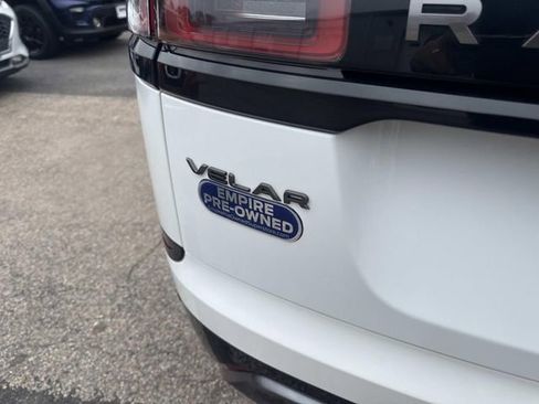 Used 2022 Land Rover Range Rover Velar R-Dynamic S image 7