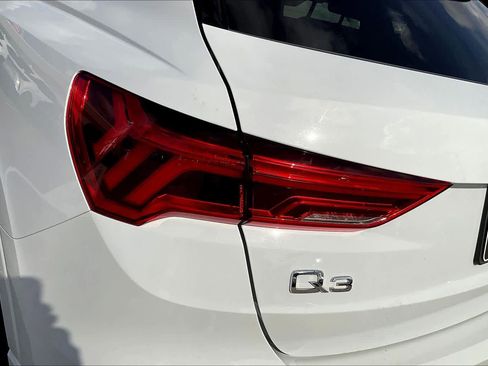 Used 2020 Audi Q3 2.0T Premium w/ Convenience Package image 26