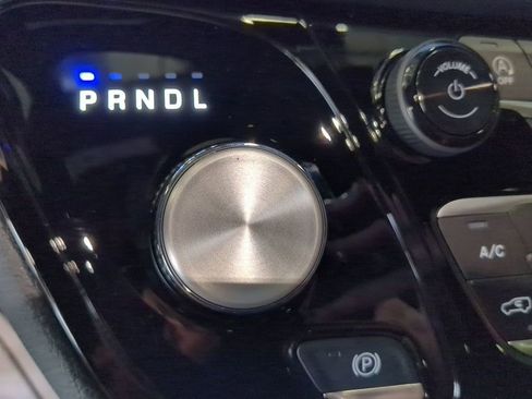 New 2026 Chrysler Pacifica Select image 18