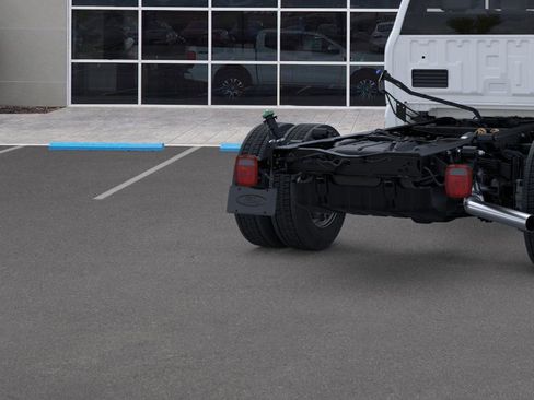 New 2025 Ford F550 4x4 Regular Cab Super Duty image 21