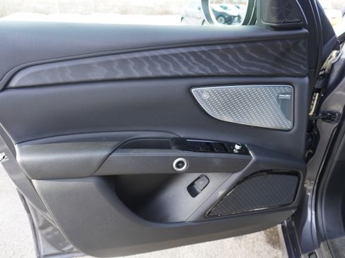 Used 2023 Maserati Grecale Modena image 12