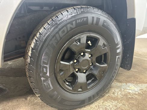 Used 2011 Toyota Tacoma 4x4 Access Cab V6 w/ SR5 Pkg #2 image 15