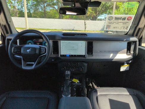 New 2026 Ford Bronco Outer Banks AWD/4WD image 8
