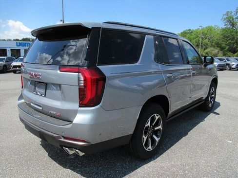 New 2026 GMC Yukon AT4 Ultimate w/ LPO, Floor Liner Package image 7