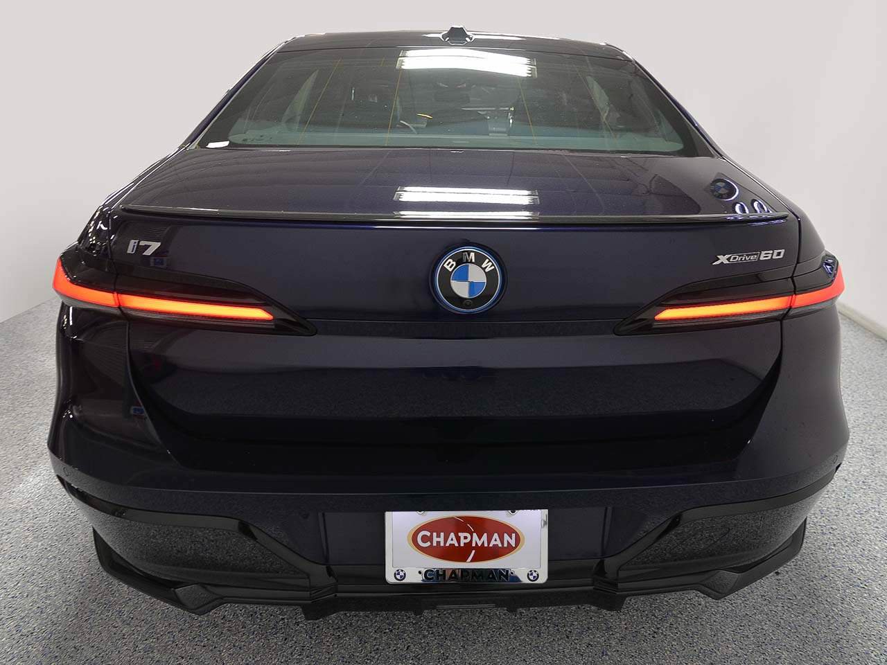 Used 2023 BMW i7 xDrive60 AWD/4WD image 4