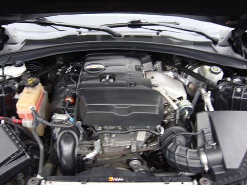 Used 2017 Chevrolet Camaro LT RWD image 20