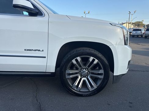 Used 2019 GMC Yukon Denali w/ Denali Ultimate Package image 7