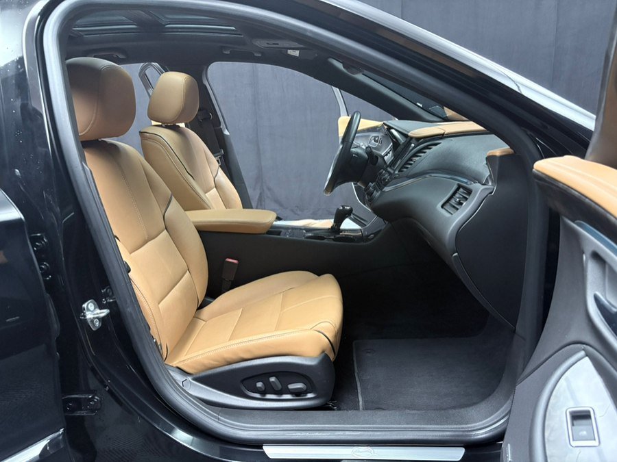 Used 2015 Chevrolet Impala LTZ FWD image 28