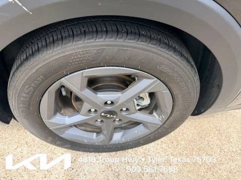 Certified 2025 Kia K4 FWD image 7