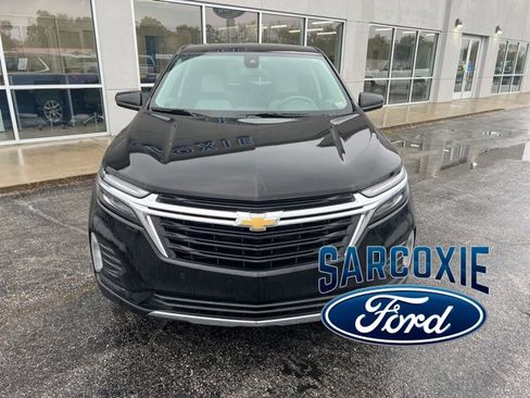 Used 2022 Chevrolet Equinox LT image 2