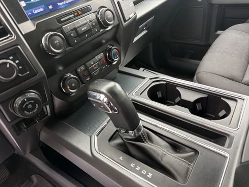 Used 2020 Ford F150 XLT w/ Equipment Group 302A Luxury AWD/4WD image 28
