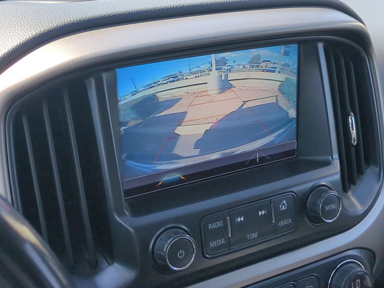 Used 2018 Chevrolet Colorado Z71 AWD/4WD image 15