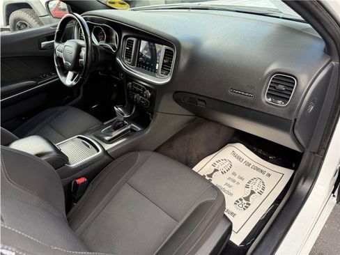 Used 2018 Dodge Charger R/T image 30