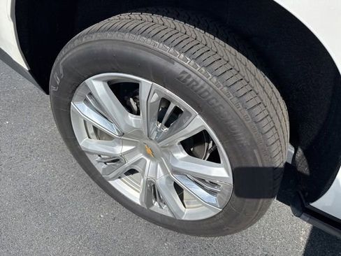 Used 2024 Chevrolet Suburban High Country w/ Max Trailering Package image 18